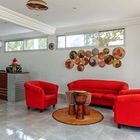 Paradise Suites Hotel เซเรคุงดา ภายนอก รูปภาพ
