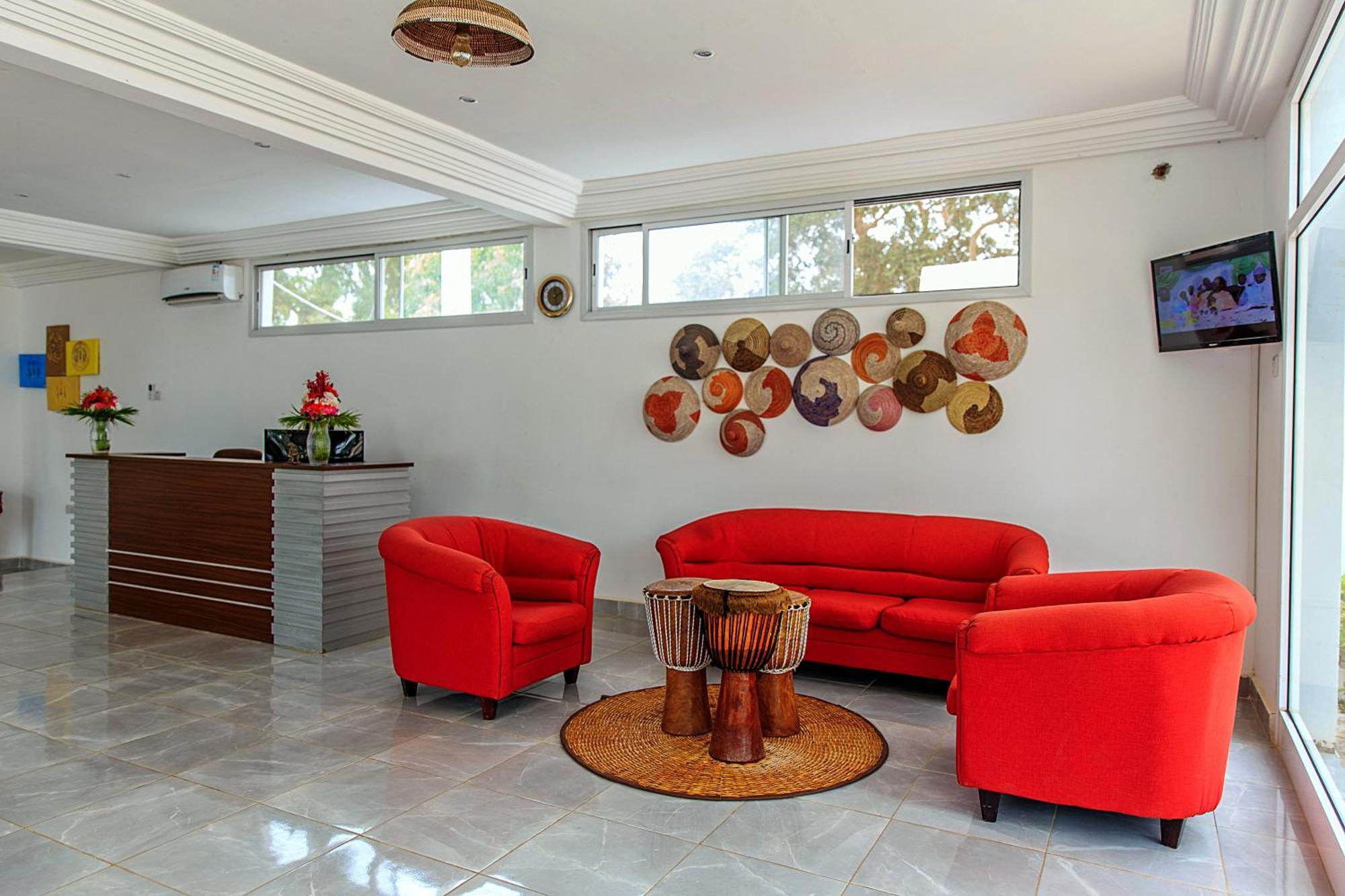 Paradise Suites Hotel เซเรคุงดา ภายนอก รูปภาพ