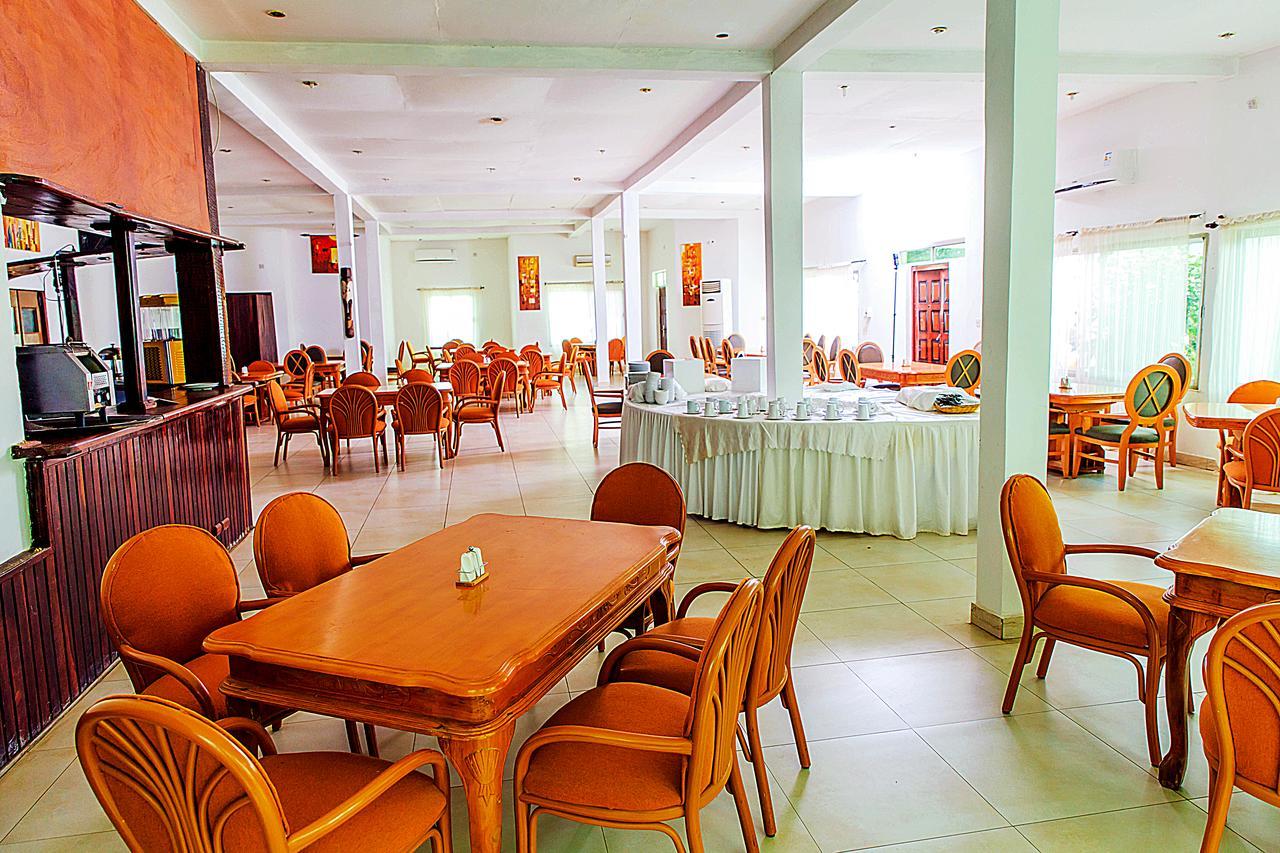Paradise Suites Hotel เซเรคุงดา ภายนอก รูปภาพ